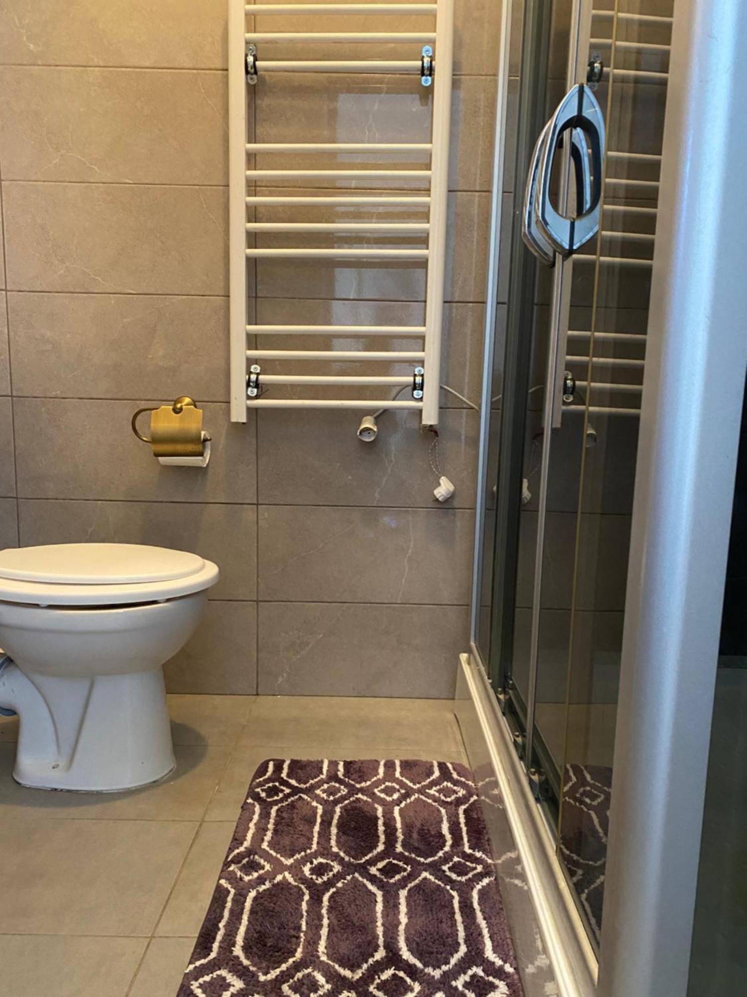 Tuender Pension Mogyoród Esterno foto